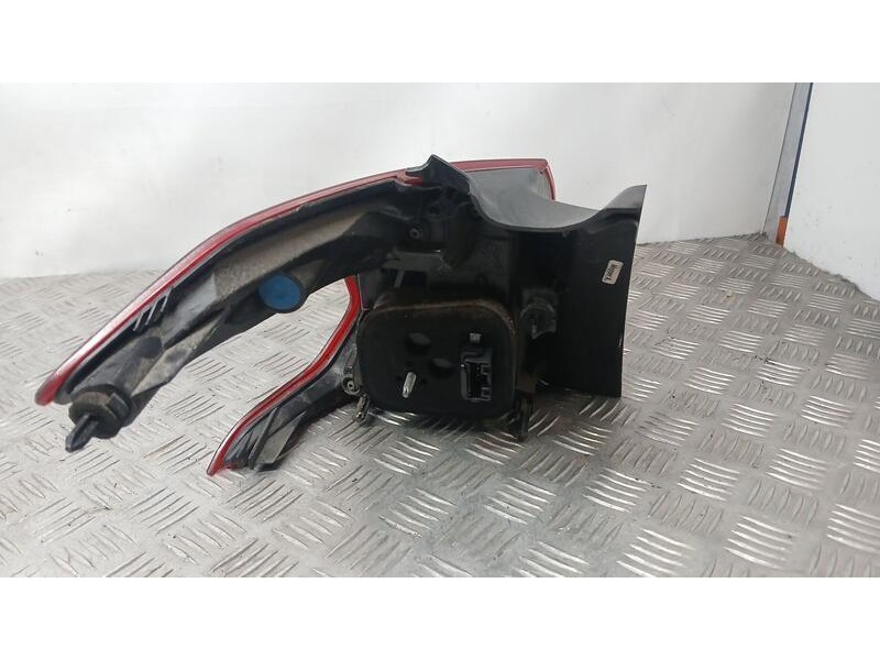 Recambio de piloto trasero derecho para peugeot 2008 (--.2013) active referencia OEM IAM 9826730380 EXTERIOR ROZADO 