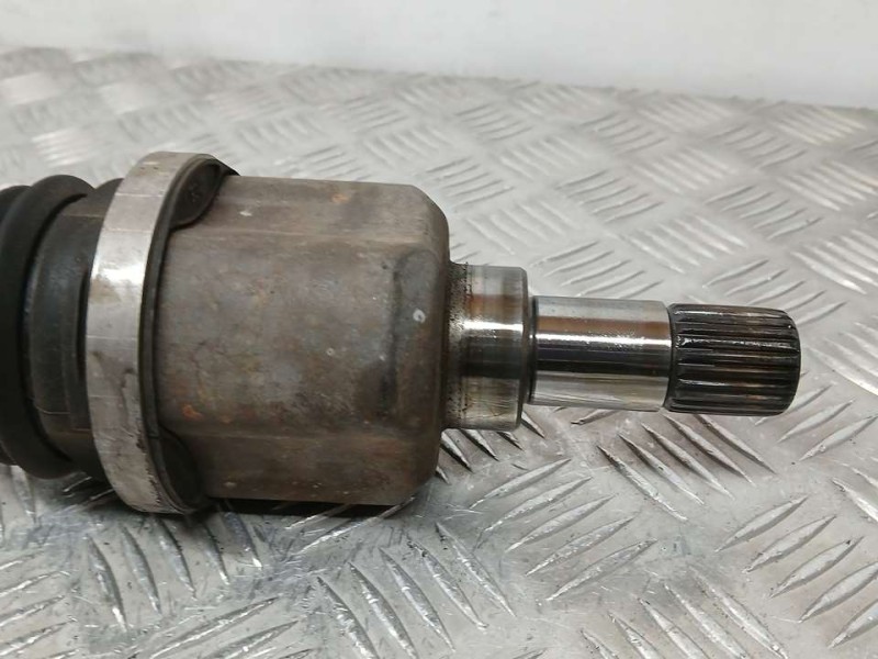 Recambio de transmision delantera izquierda para peugeot 208 style referencia OEM IAM 9656125280  