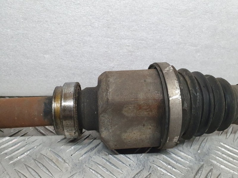 Recambio de transmision delantera derecha para citroën ds3 special edition referencia OEM IAM 9686025480  