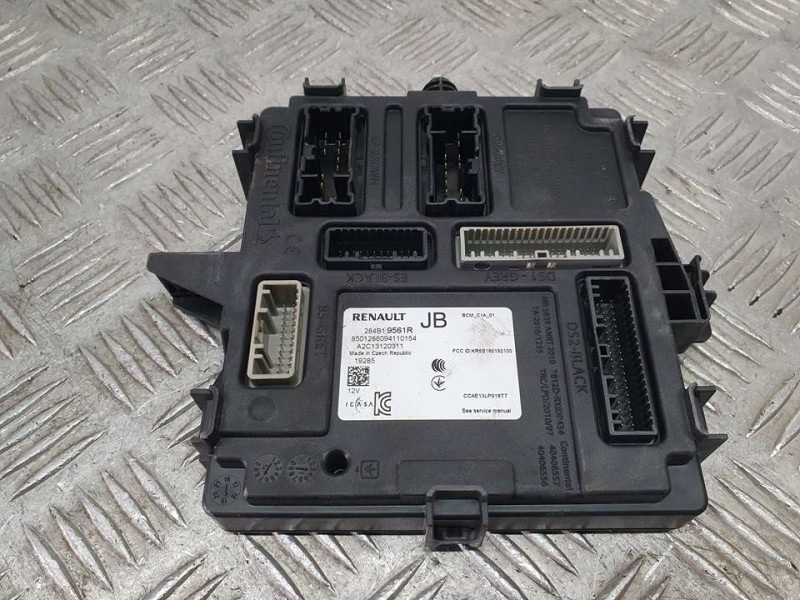 Recambio de caja reles / fusibles para renault clio v intens referencia OEM IAM 284B19561R A2C13120311 