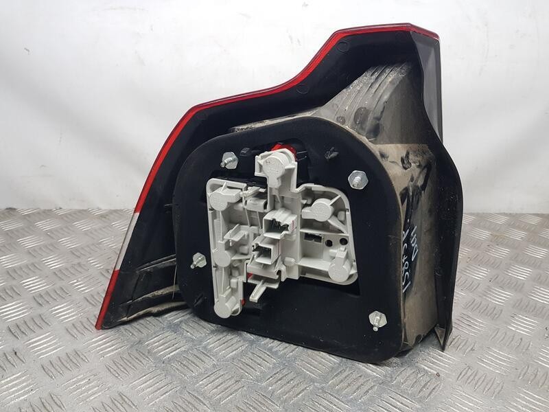 Recambio de piloto trasero derecho para volvo s40 berlina 1.6 kinetic referencia OEM IAM 30698347  