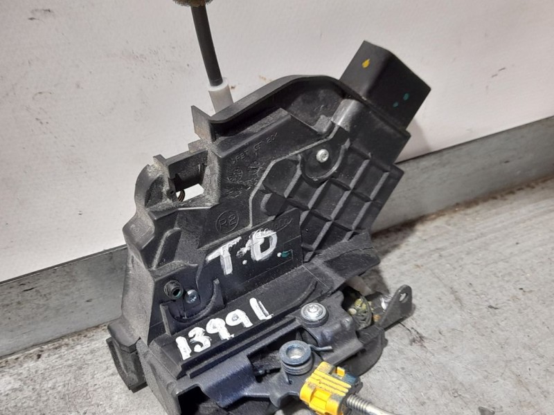 Recambio de cerradura puerta trasera derecha para ford ka+ active referencia OEM IAM 2436998  