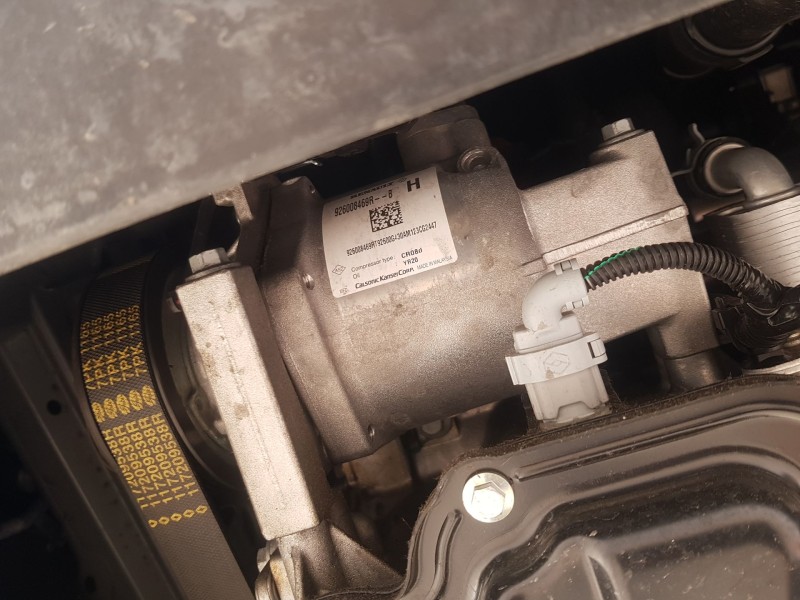 Recambio de compresor aire acondicionado para dacia sandero iii 1.0 tce 90 referencia OEM IAM 926008469R  