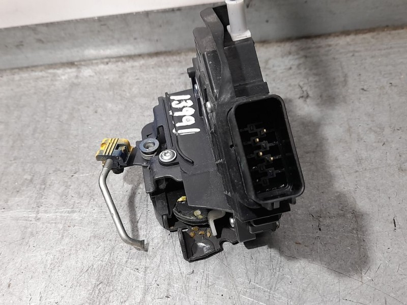 Recambio de cerradura puerta trasera derecha para ford ka+ active referencia OEM IAM 2436998  