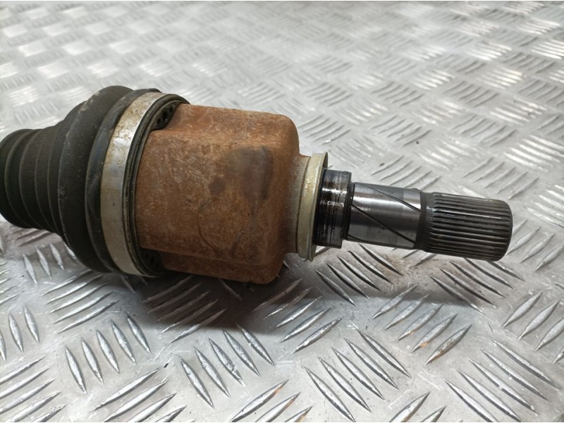 Recambio de transmision delantera izquierda para renault master kombi l2h2 3,5t referencia OEM IAM 391012675R  