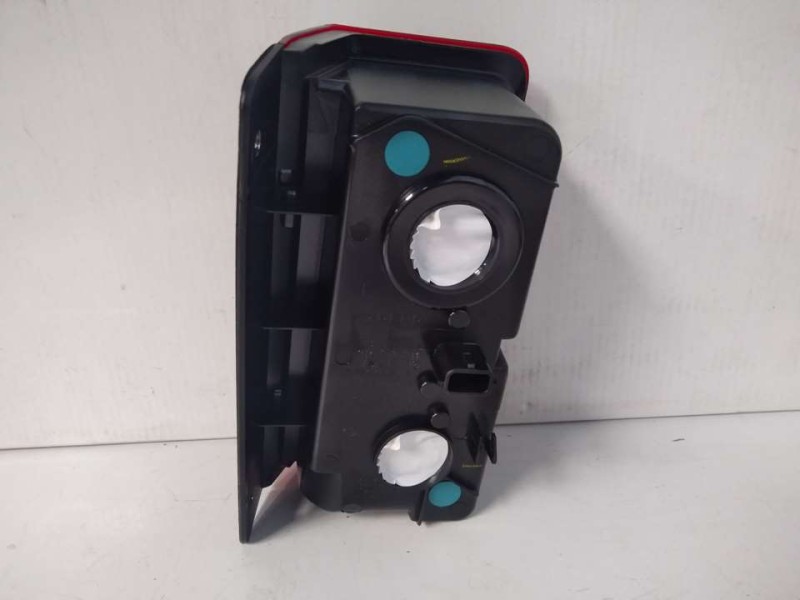 Recambio de piloto marcha atras para renault trafic furgón referencia OEM IAM TRASERO IZQUIERDO PVP 72,60 TRASERO IZQUIERDO