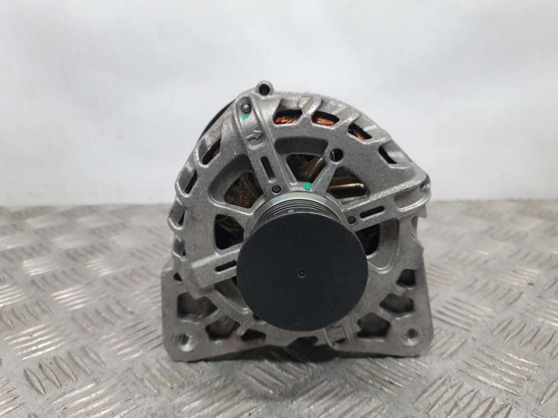 Recambio de alternador para renault clio v experience referencia OEM IAM 231008040R NRG9S012 VALEO