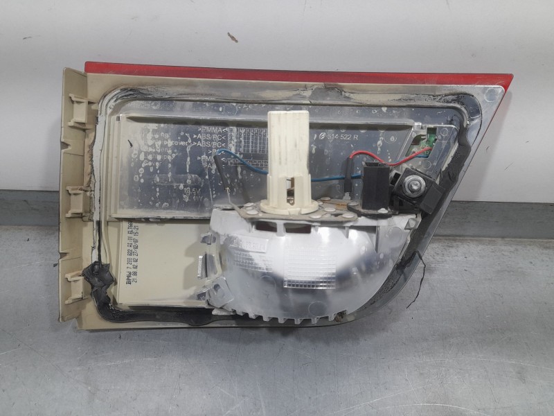 Recambio de piloto trasero derecho interior para bmw x5 (e70) 3.0 d referencia OEM IAM 7200822  