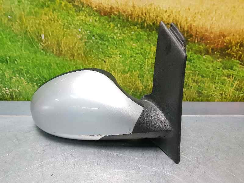 Recambio de retrovisor derecho para seat altea (5p1) arena referencia OEM IAM  5 CABLES ELECTRICO/ CARCASA ROTA