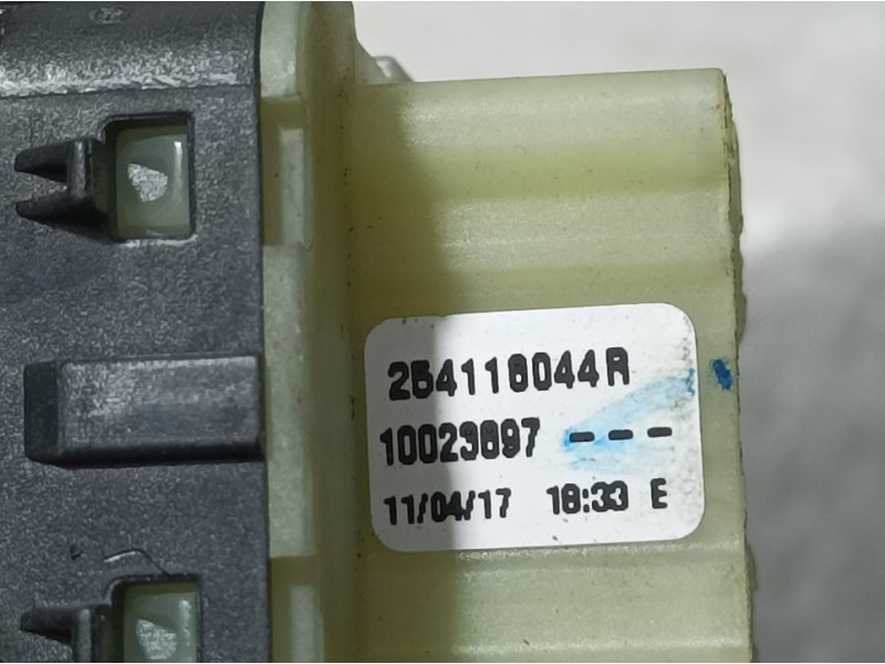 Recambio de mando elevalunas delantero izquierdo para renault clio iv business referencia OEM IAM 254116044R  