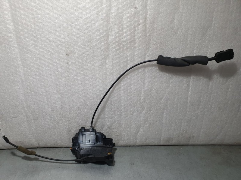 Recambio de cerradura puerta trasera derecha para renault scenic iii dynamique referencia OEM IAM 825020033R  6 PINES