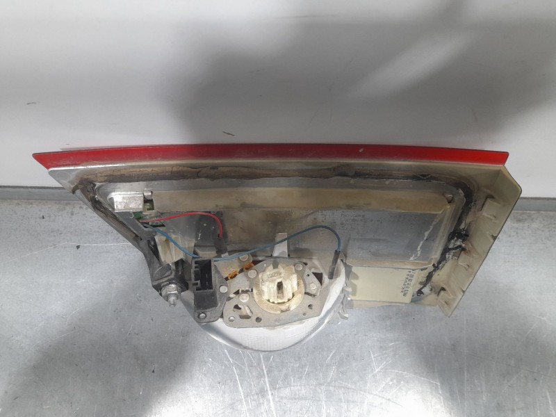 Recambio de piloto trasero izquierdo interior para bmw x5 (e70) 3.0 d referencia OEM IAM 7200821 21889004 