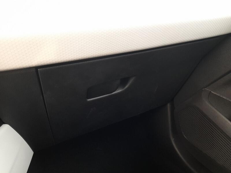 Recambio de guantera para renault clio v (b7_) tce 90 (b7mt) referencia OEM IAM 682529126R  