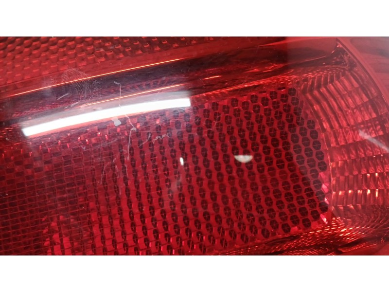 Recambio de piloto trasero derecho para audi a3 (8p1) 1.9 tdi referencia OEM IAM 8P0945096 ROZADO 