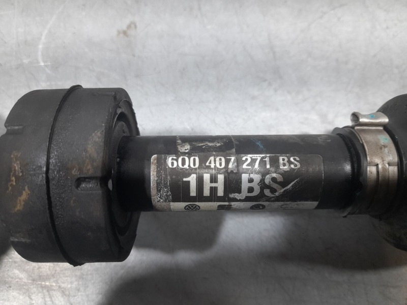 Recambio de transmision delantera izquierda para seat cordoba berlina (6l2) signo/a referencia OEM IAM 6Q0407271BS  