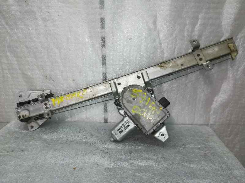 Recambio de elevalunas delantero derecho para mitsubishi montero (v60/v70) 3.2 di-d gls (3-ptas.) referencia OEM IAM 0620200700 