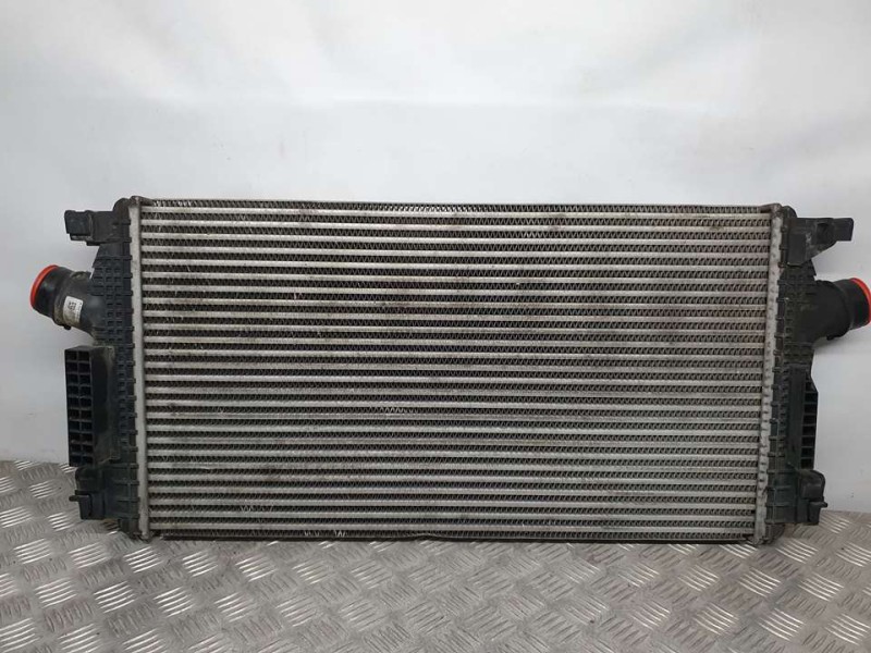 Recambio de intercooler para opel zafira tourer expression referencia OEM IAM 13267647 DELPHI 