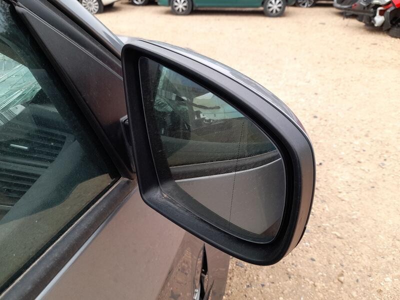 Recambio de retrovisor derecho para bmw x5 (e70) 3.0 d referencia OEM IAM 51167282722 ELECTRICO 