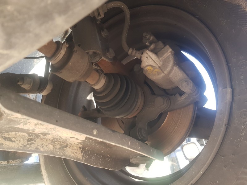 Recambio de mangueta delantera izquierda para dacia sandero iii 1.0 tce 90 referencia OEM IAM 400159248R  