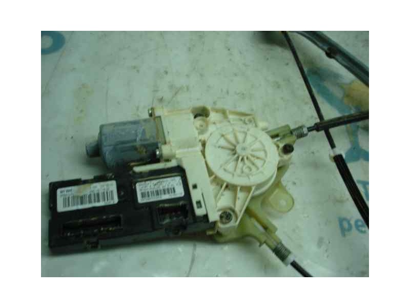 Recambio de elevalunas delantero derecho para renault laguna iii dynamique referencia OEM IAM 807000002R  ELECTRICO
