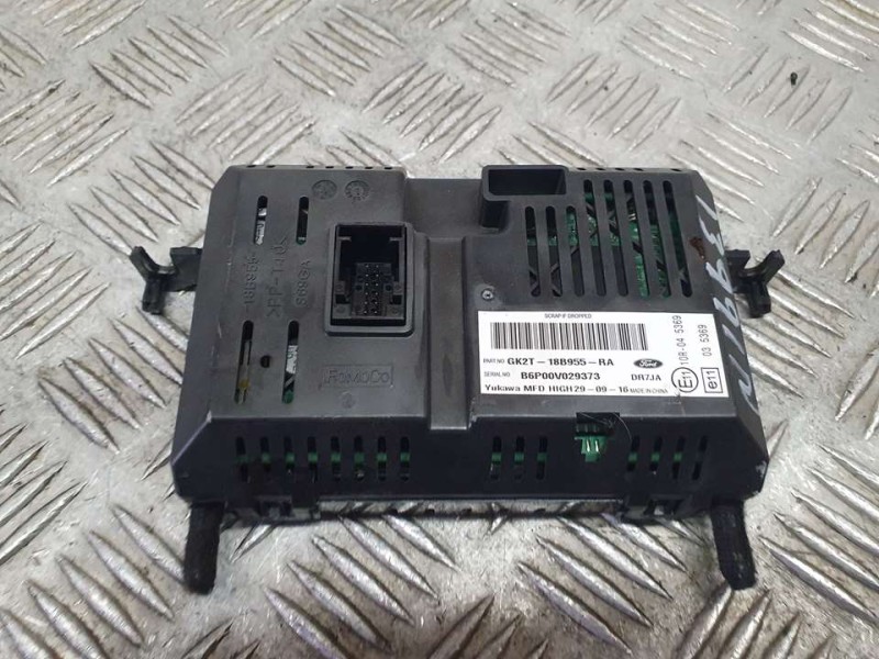 Recambio de pantalla multifuncion para ford ka+ active referencia OEM IAM GK2T18B955RA B6P00V029373 