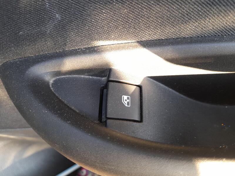 Recambio de mando elevalunas trasero derecho para opel astra k (b16) 1.4 turbo (68) referencia OEM IAM 13408452  