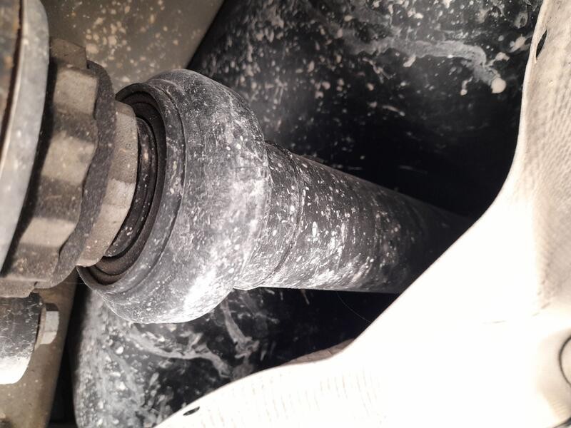 Recambio de transmision central para bmw x5 (e70) 3.0 d referencia OEM IAM 26107564396 TRASERA 