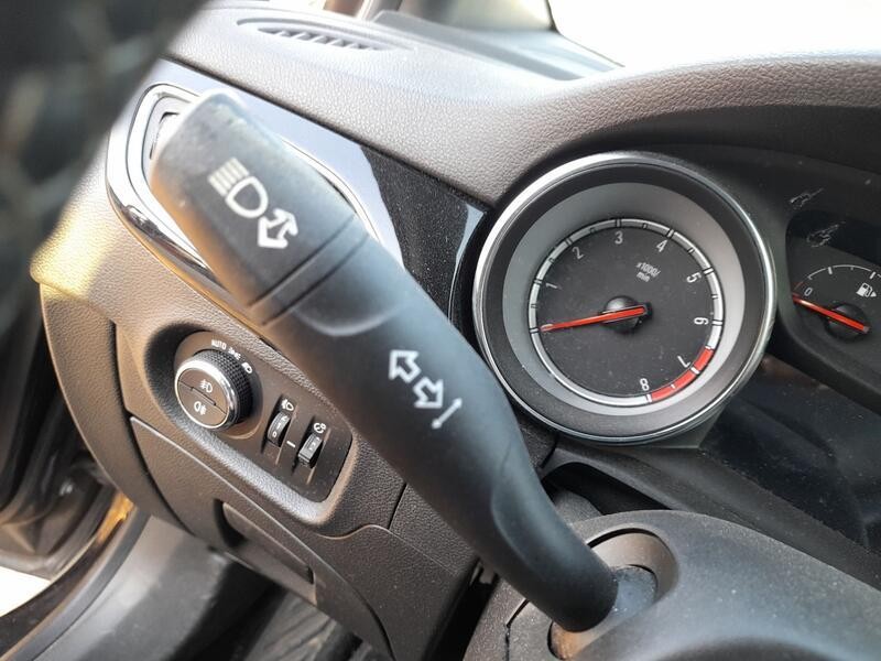 Recambio de mando luces y limpia para opel astra k (b16) 1.4 turbo (68) referencia OEM IAM 39043503 39043503 MANDO LUCES 3912880