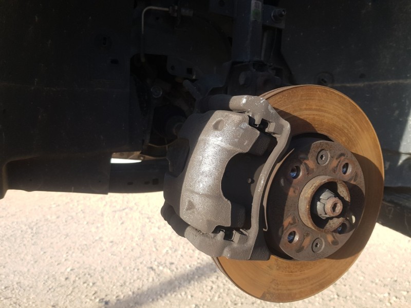 Recambio de pinza freno delantera izquierda para dacia sandero iii 1.0 tce 90 referencia OEM IAM 410111208R  