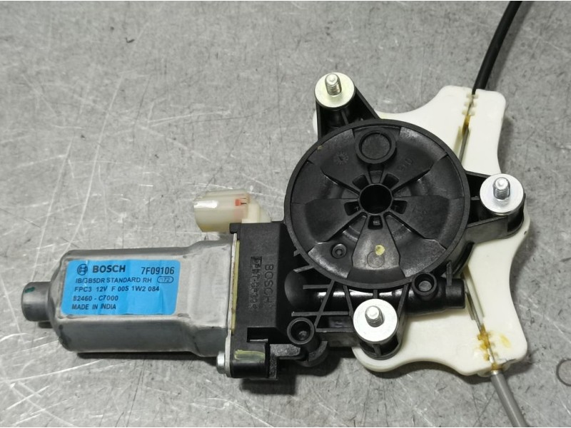 Recambio de elevalunas delantero derecho para hyundai i20 classic referencia OEM IAM 82402C7010 F00S1W5084 BOSCH ELECTRICO 2 PIN