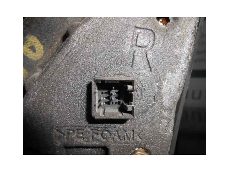 Recambio de retrovisor derecho para hyundai tucson (jm) 2.0 crdi comfort referencia OEM IAM 876202E560  ELECTRICO