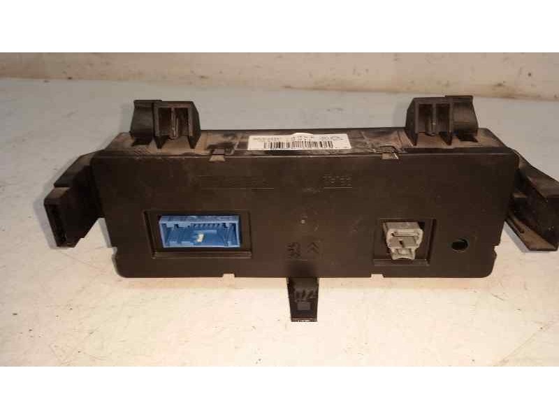 Recambio de mando climatizador para peugeot 1007 sport referencia OEM IAM 69210002 96530443XT 