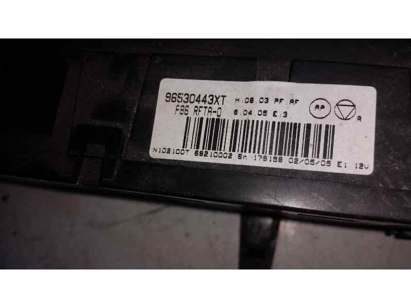 Recambio de mando climatizador para peugeot 1007 sport referencia OEM IAM 69210002 96530443XT 