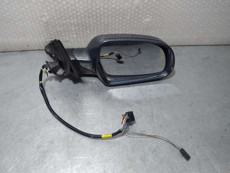 Recambio de retrovisor derecho para audi a4 ber. (b8) básico referencia OEM IAM 8K1857410AH  ELECTRICO 10 Y 2 CABLES