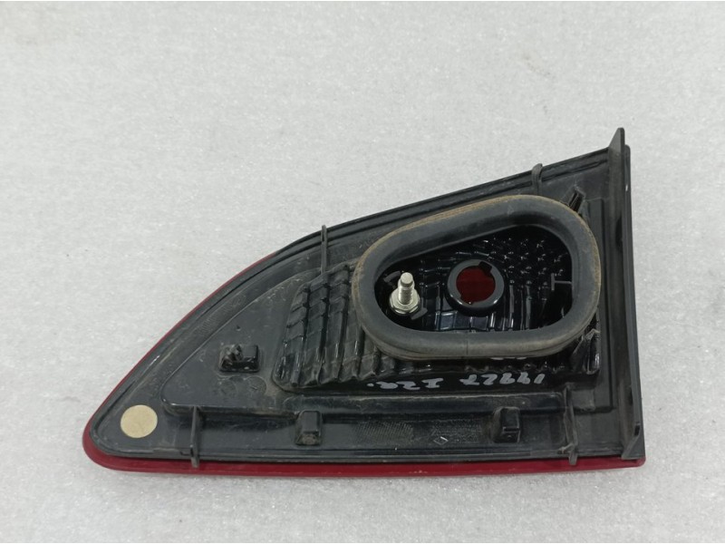 Recambio de piloto trasero izquierdo para renault scenic iii dynamique referencia OEM IAM 265550018R  INTERIOR