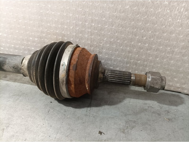 Recambio de transmision delantera derecha para citroën c3 elle referencia OEM IAM 9677476680  