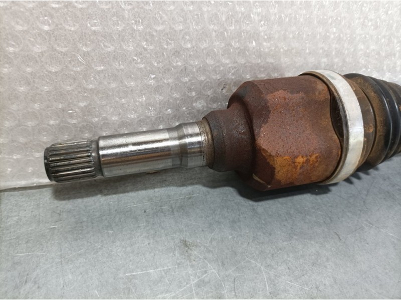 Recambio de transmision delantera derecha para citroën c3 elle referencia OEM IAM 9677476680  