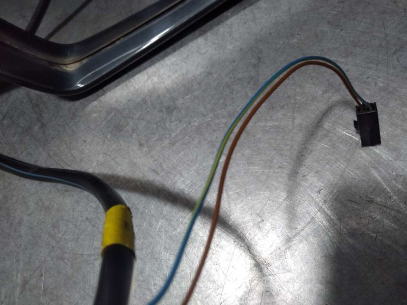 Recambio de retrovisor derecho para audi a4 ber. (b8) básico referencia OEM IAM 8K1857410AH  ELECTRICO 10 Y 2 CABLES