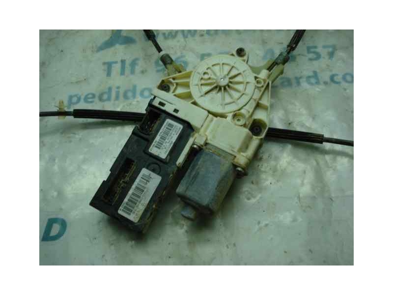 Recambio de elevalunas delantero izquierdo para renault laguna iii dynamique referencia OEM IAM 807010002R  ELECTRICO