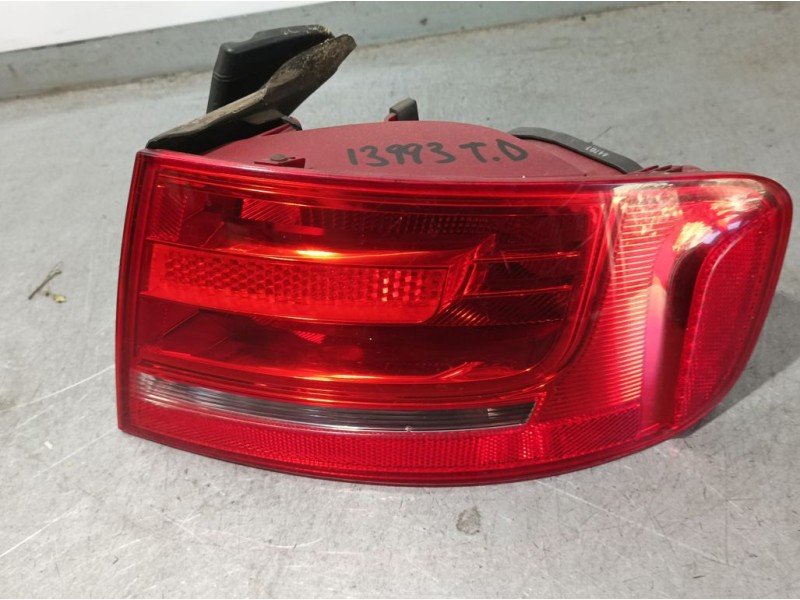 Recambio de piloto trasero derecho para audi a4 ber. (b8) básico referencia OEM IAM 8K5945096D  EXTERIOR ROZADO