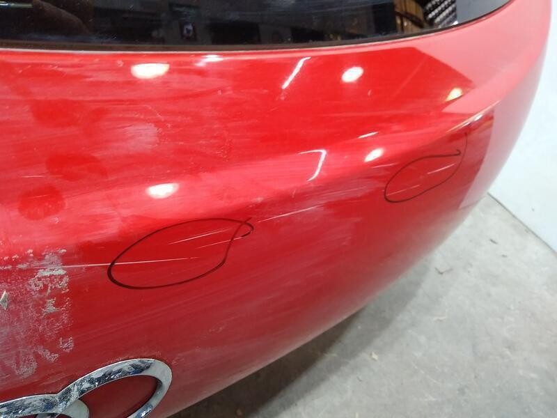 Recambio de porton trasero para audi a1 (8x) ambition referencia OEM IAM 8X3827023  Tocado