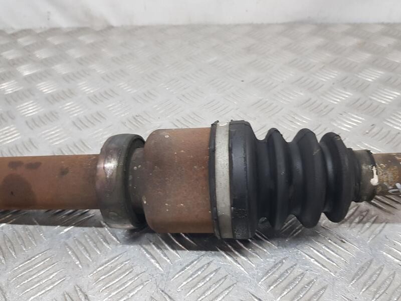 Recambio de transmision delantera derecha para volvo s40 berlina 1.6 kinetic referencia OEM IAM P30759678  