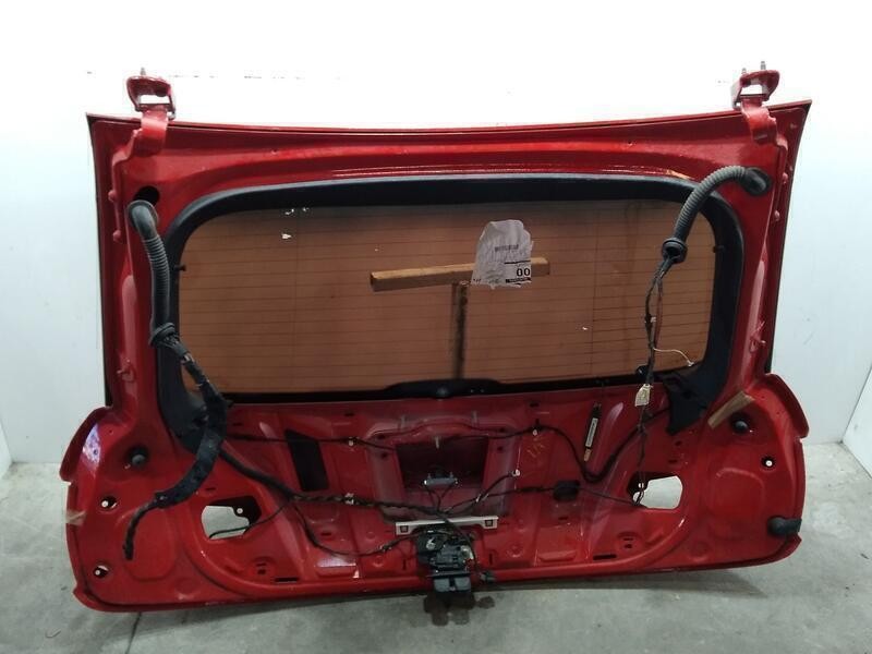 Recambio de porton trasero para audi a1 (8x) ambition referencia OEM IAM 8X3827023  Tocado