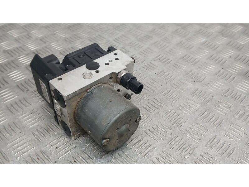 Recambio de abs para land rover range rover (lm) vogue referencia OEM IAM SRB000272 BOSCH 0265225050