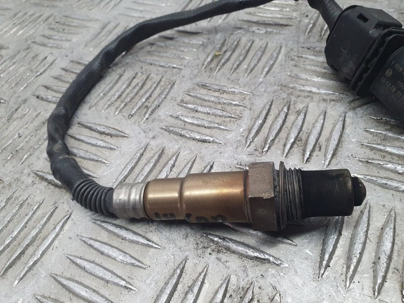 Recambio de sonda lambda para peugeot 3008 premium referencia OEM IAM 9681852780 0281004130 BOSCH