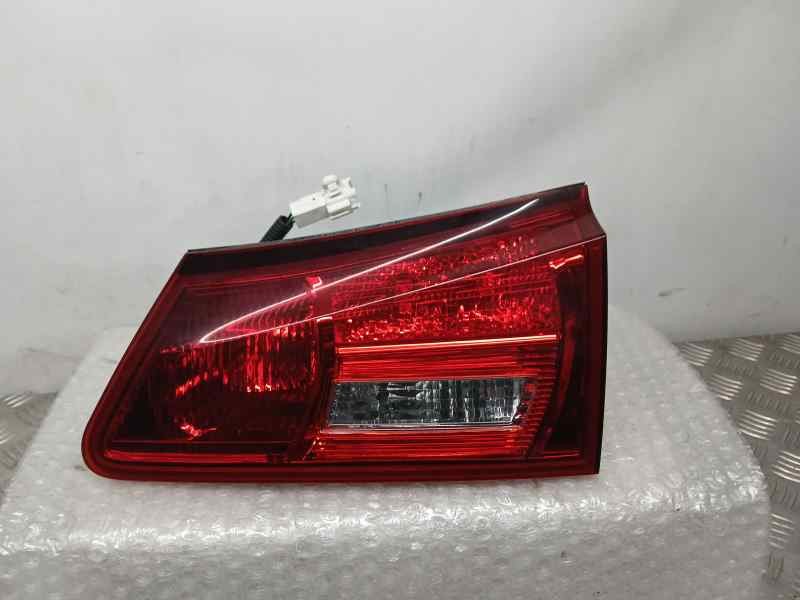 Recambio de piloto trasero derecho para lexus is200 (ds2/is2) 250 v6 referencia OEM IAM   INTERIOR