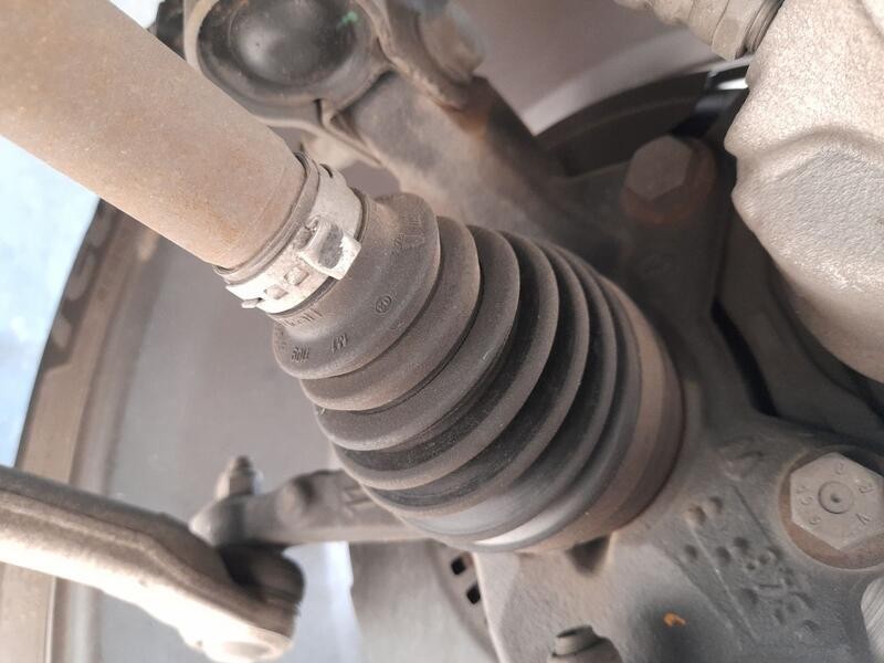 Recambio de transmision delantera izquierda para renault clio v (b7_) tce 90 (b7mt) referencia OEM IAM 391018503R  