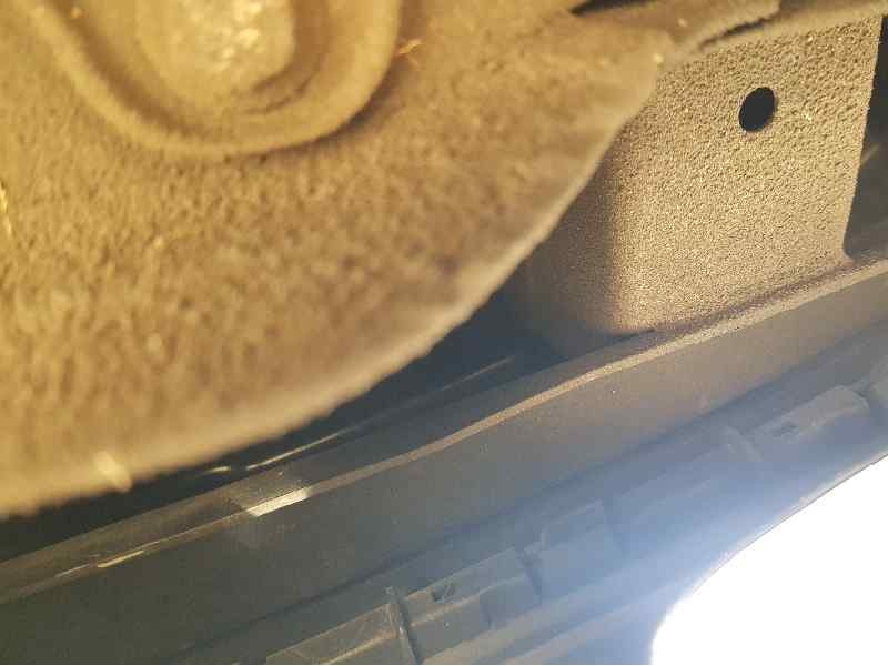 Recambio de refuerzo paragolpes trasero para volkswagen passat berlina (3c2) highline referencia OEM IAM 3C5807305  