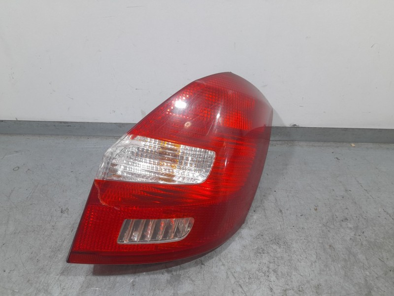 Recambio de piloto trasero derecho para skoda fabia ii (542) 1.4 tdi referencia OEM IAM 5J6945112  