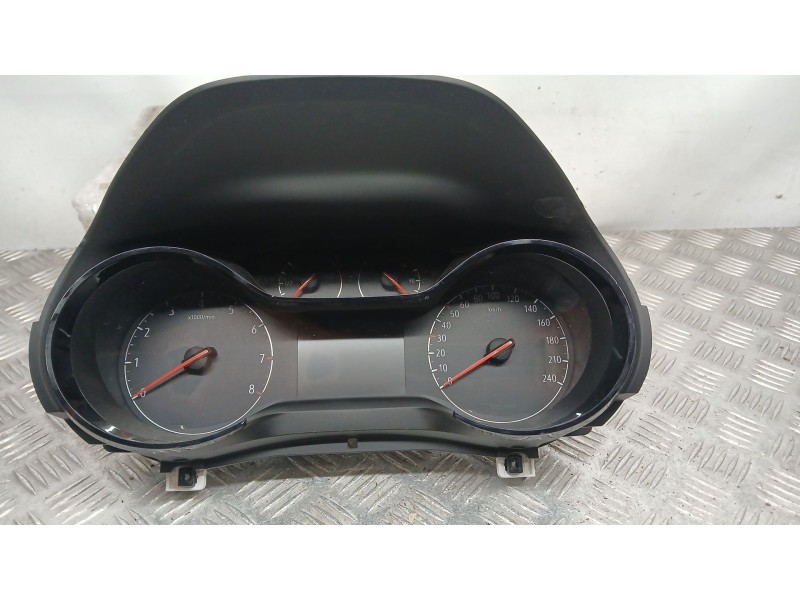 Recambio de cuadro instrumentos para opel corsa f (p2jo) 1.2 (68) referencia OEM IAM 9841329580  